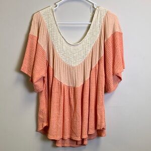 Hummingbird Womens Medium Coral and Cream Pleated Blouse